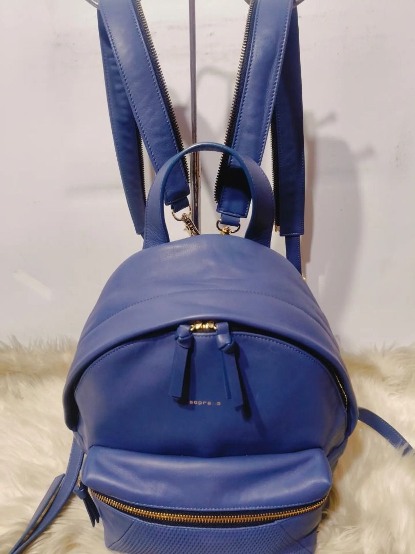 Sale! SOPRANO Backpack (Category: Luxury Bags & Wallets) located in Cabuyao City. Submitted by your____lux____shop (Listing ID 1467136274, Image 3). Description: Sale❗️Sale❗️Sale❗️ ₱ 2,299 SOPRANO Backpack Brand new condition Medium Pure genuine leather FLAWLESS 📌First to pay!.
