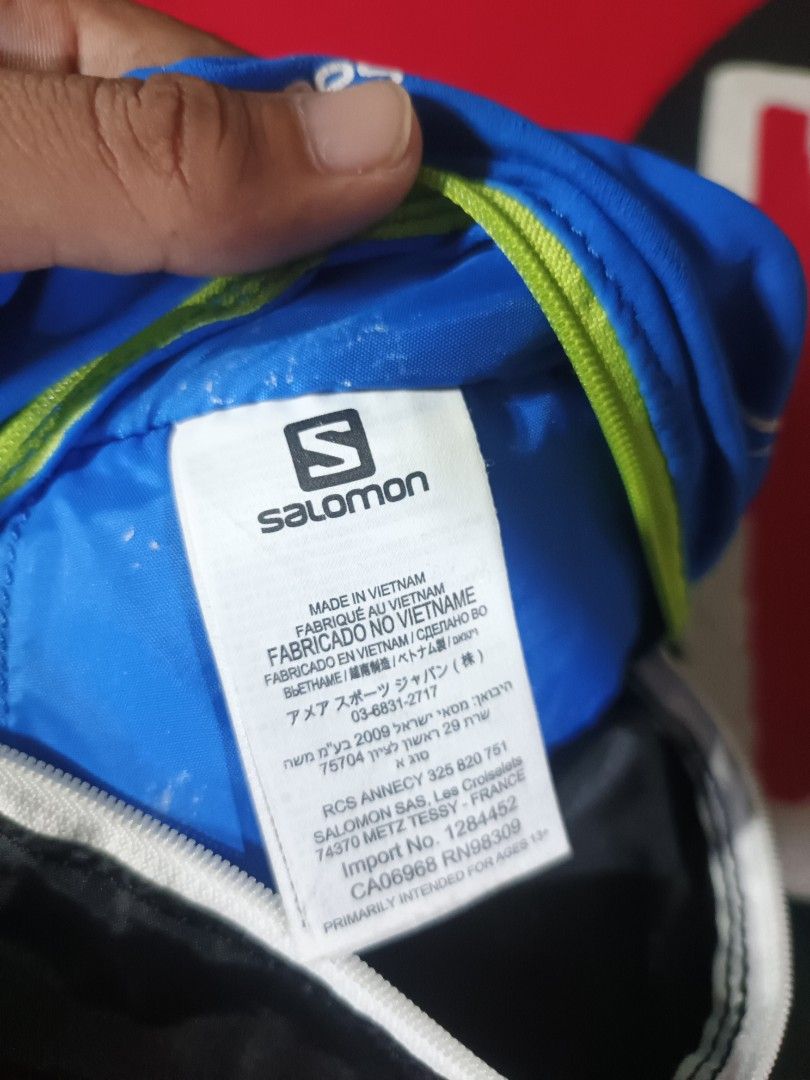 Salomon Belt Bag (Category: Belt bags, Clutches and Pouches) located in Lagonglong. Submitted by sadthrifter (Listing ID 1467012785, Image 3). Description: asnew.