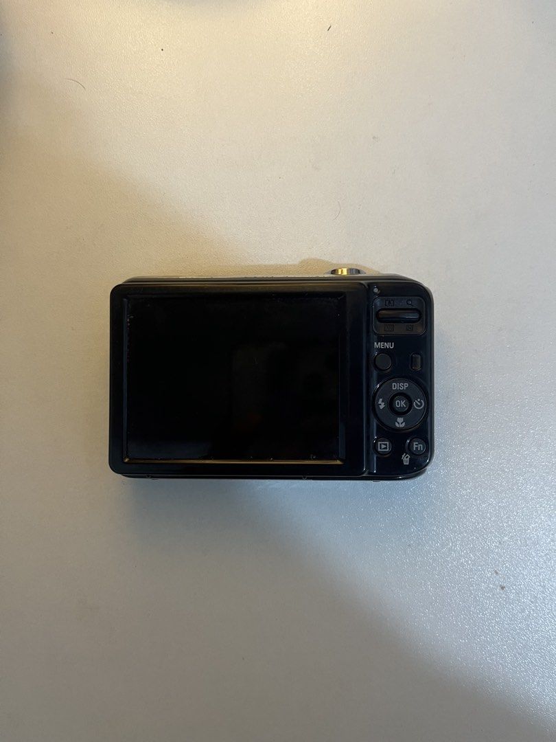 Samsung es30 (Category: Cameras) located in Orani. Submitted by leefinds (Listing ID 1467152478, Image 2). Description: 📷 SAMSUNG ES30 — 12.2MP sample shots: https://drive.google.com/drive/folders/1Ha1svJrVvaOfPZiRmDcpbBgQWe9HEjhN ✨ SUPER CLEAN & BEAUTIFUL DIGICAM! CONDITION: • WORKING ALL — ALL FUNCTIONS TESTED • Body condition: 10/10 ⭐ • Mild LCD light leakage / white spots visible on the display • LCD issue does NOT affect the camera’s photo 