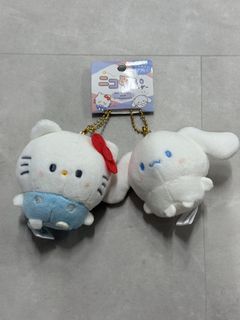 HELLO KITTY Retro Bear Keyring (Brown), Toys & Collectibles, Figurines ...