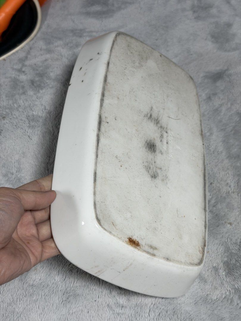 SCHONWALD GERMANY BAKING DISH (Category: Bakeware) located in Sablan. Submitted by gongonshelley12 (Listing ID 1467076270, Image 2). Description: 420 ONLY VINTAGE SCHONWALD GERMANY BRAND KNOWS AS HIGH QUALITY BRAND AND JIGH TEMPERATURE HEATING ITEMS BAKING DISH OR SALAD BOWL RECTANGULAR EXCELLENT PO ETO/NO CHIPS 33cm X 19cm X 5cm.