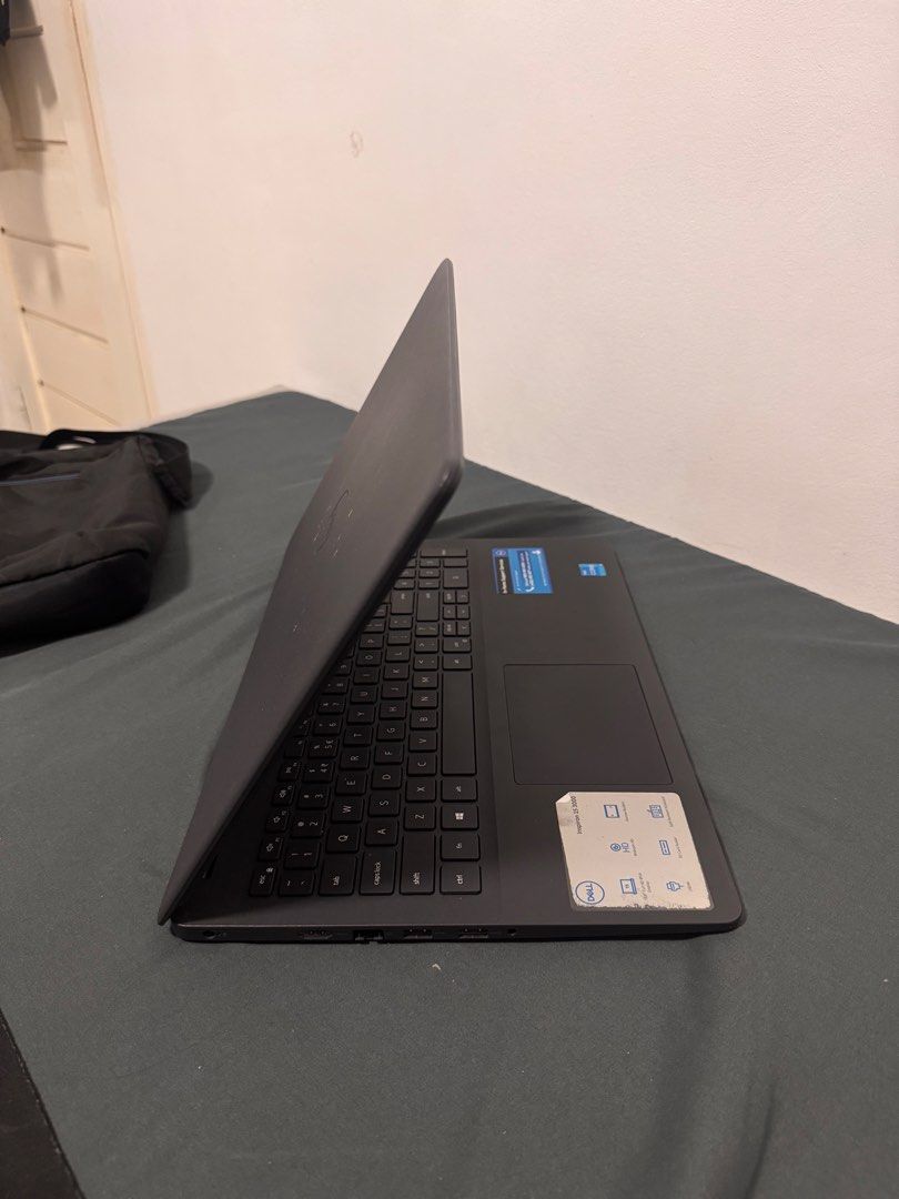 Second-hand Laptop Dell Inspiron 3501 (Category: Laptops & Notebooks) located in Manila. Submitted by salamatkwi94166 (Listing ID 1467074753, Image 3). Description: 💻 FOR SALE: Second-hand Dell Inspiron 3501 💰 NEGOTIABLE 📌 Specs: • Intel Core i3-1125G4 (11th Gen) • 4GB RAM • 256GB SSD • 15.6-inch HD Display • Windows 11 Home ✨ Good battery & physical condition 🎁 Inclusions: • Original charger • Wireless mouse • Laptop bag 📚 Suitable for stud