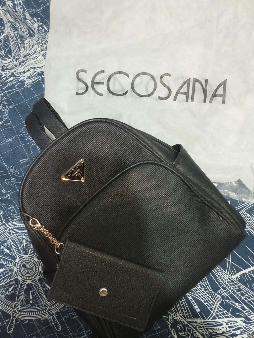 Secosana backpack (Category: Backpacks) located in Bulacan. Submitted by nikkiac3 (Listing ID 1467156274, Image 1). Description: Once lang ata nagamit tapos na-store na lang. Ginamit lang for OJT. 840 nabili..