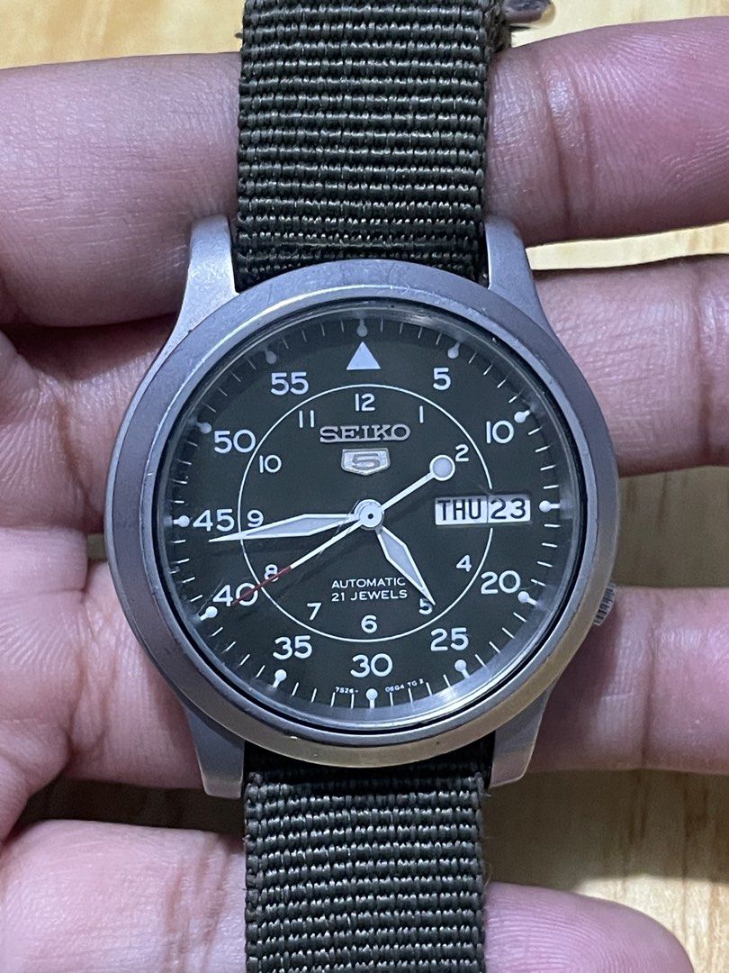 Seiko 5 Military (Category: Men's Watches) located in Taguig. Submitted by tester1x (Listing ID 1467063681, Image 2). Description: Seiko 5 Military Automatic 7526 - 06G4 TG 2 7S26 - 02J0 Olive Green Dial 37mm Stainless Steel .