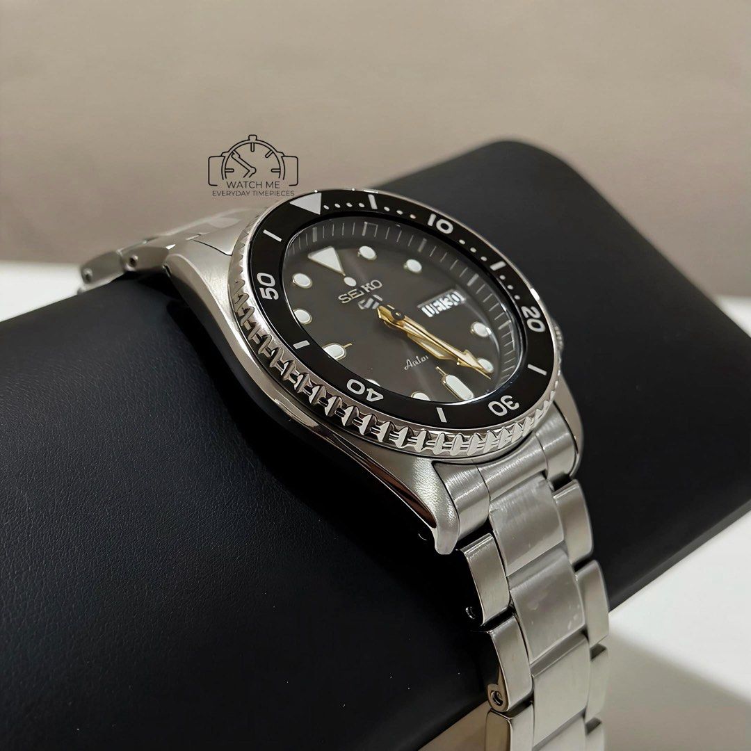 SEIKO SRPL79 (Category: Men's Watches) located in Manila. Submitted by watchme_everydaytimepieces (Listing ID 1467122557, Image 3). Description: SEIKO SRPL79 SRP 19,070 ❌ Asking 14,490 ✅ Dial is charcoal/grey sunfish finish 38mm Seiko caliber 4r36 Watch head hardlex crystal See-through hardlex crystal Power reserve approximately 41hrs Elevate your wrist game today. ⌚️ brand new ✔️ complete 📩 DM us for inquiries 📦 LBC, lalamove, meet up 📍 bicut