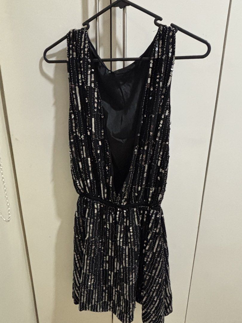 sequins dress (Category: Dresses) located in Manila. Submitted by lavieelle (Listing ID 1467030110, Image 3). Description: - sequined dress with elastic waistband - best fit small to medium frames - brand new, bought from the states - rfs: decluttering .