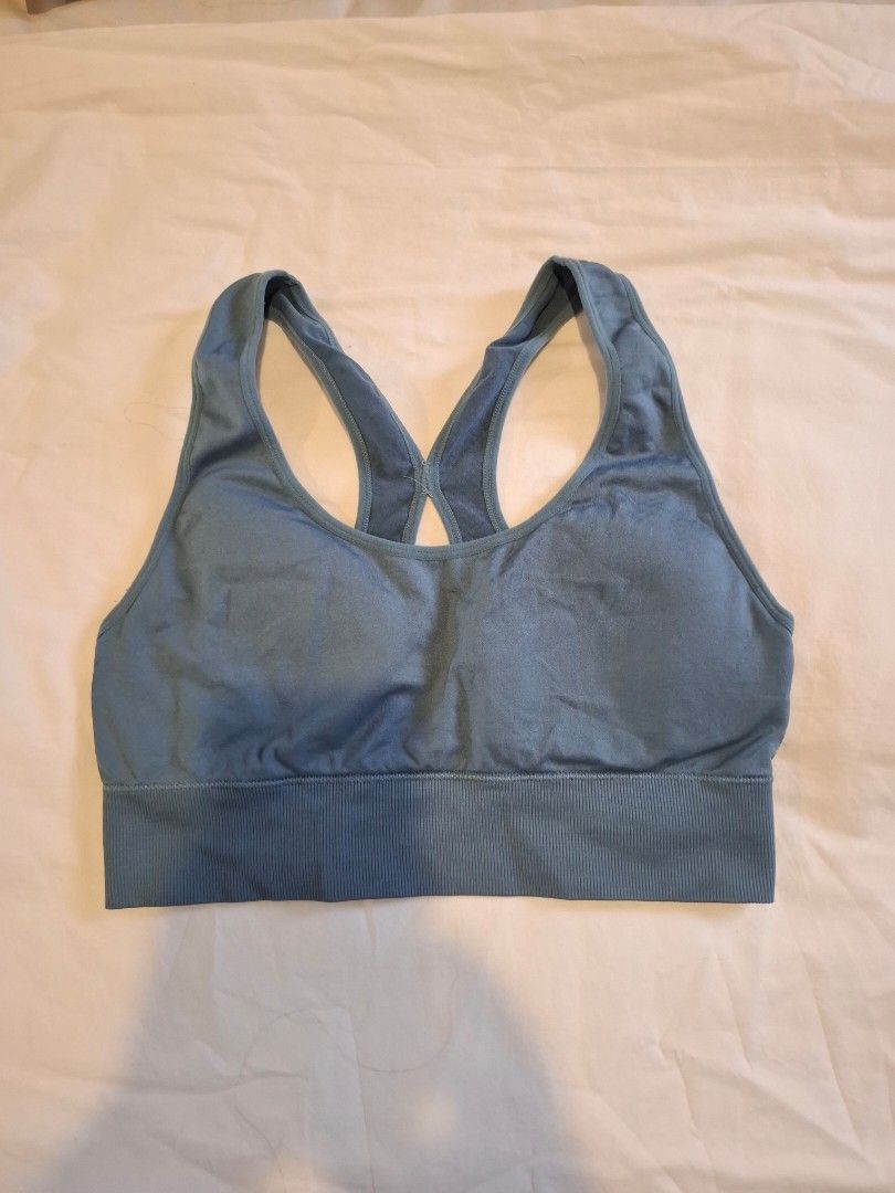 Set if 3 Sports Bra Top (Category: Activewear) located in Quezon City. Submitted by closet-cleanup (Listing ID 1467058597, Image 3). Description: lot of 3 set if 3 assorted brands of sports bras tops • see pics for brands and sizes • minimizer style with good support best fit L-XL colors white, black and dusty blue in good condition Payment via Gcash, Maya or BPI Shipping via Gogo Express, J&T, Grab or Lalamove. (Shipping c/o buyer).