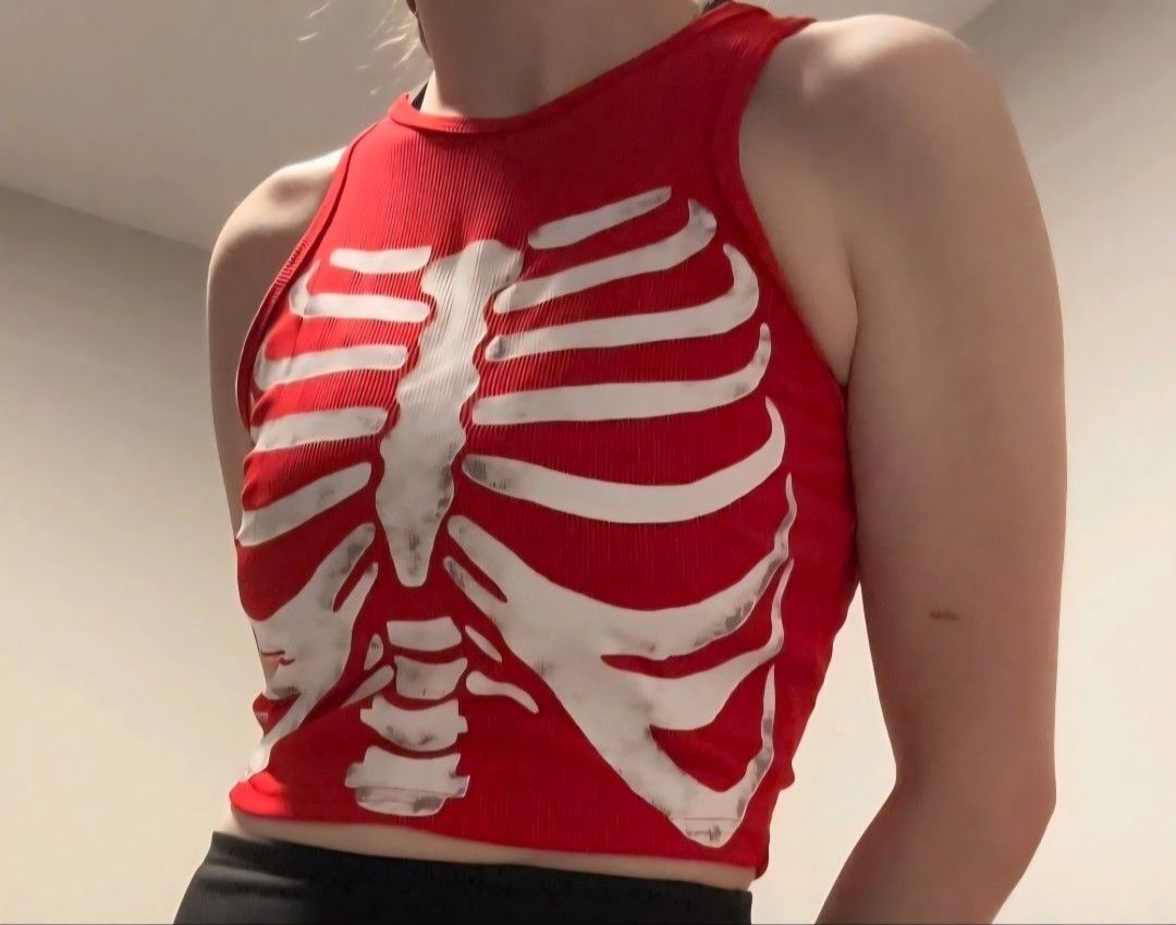 SET TANK TOP (Category: Sleeveless) located in Manila. Submitted by red_06 (Listing ID 1466988983, Image 3). Description: .