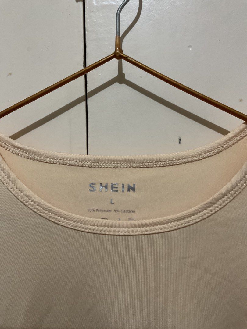 SHEIN Cream Crop Top (Category: Sleeveless) located in Makati City. Submitted by style.preloved (Listing ID 1467154352, Image 2). Description: .