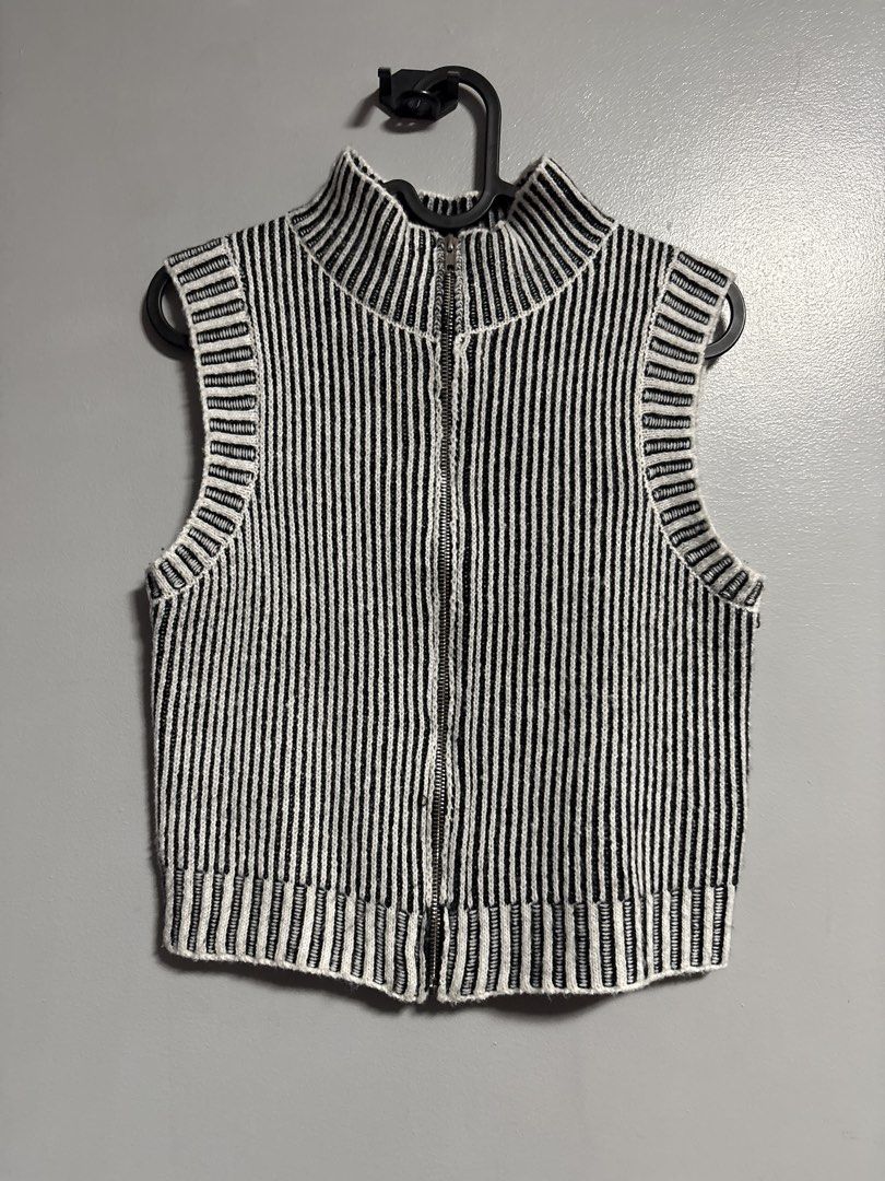 Shein Knit Zip-Up Sweater Vest (Category: Sleeveless) located in Manila. Submitted by chi_channn (Listing ID 1467009103, Image 1). Description: - no issue - worn once during SK trip - lightweight stretch material - fits small-medium - very nice in actual - rfs: decluttering .