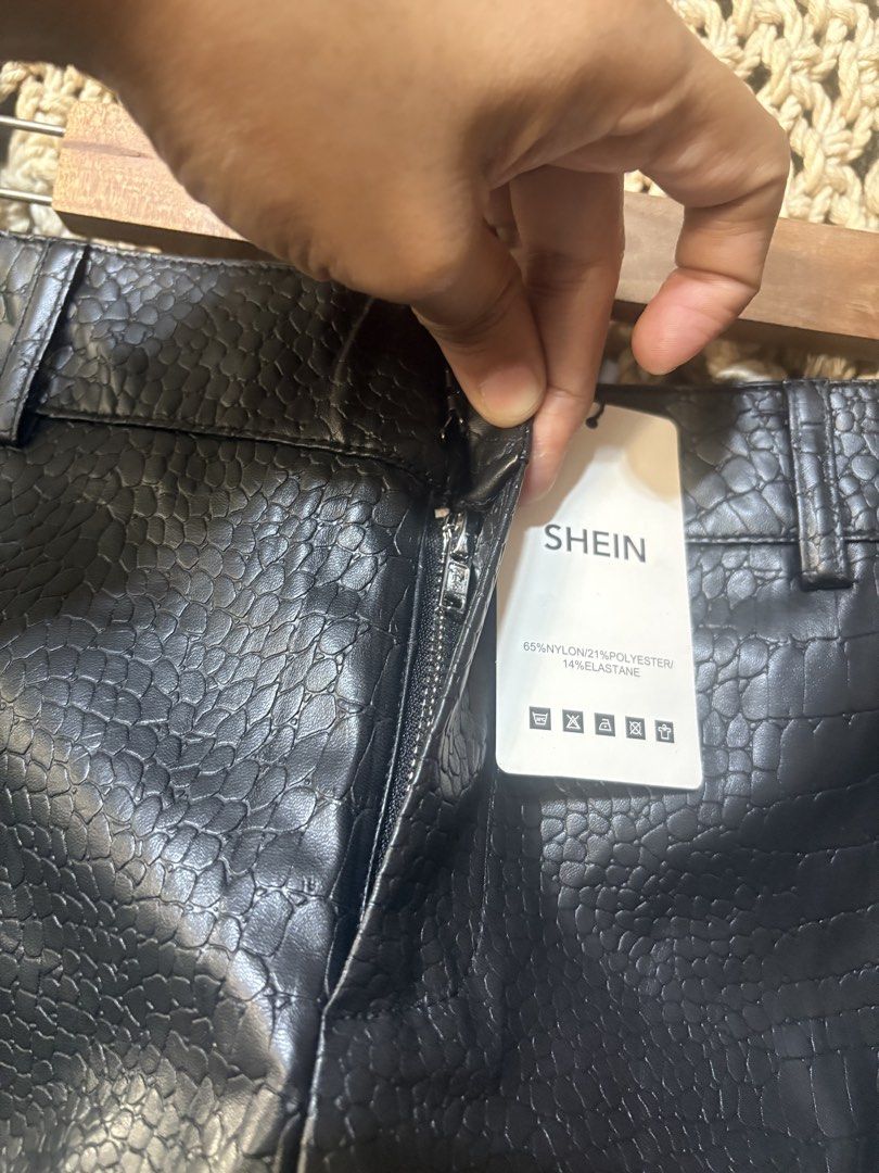 shein midwaist leather shorts (Category: Shorts) located in Cavite. Submitted by bambimay30 (Listing ID 1466972867, Image 3). Description: .