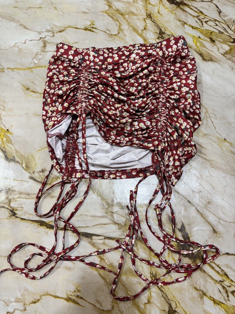 Shein skirt (Category: Skirts) located in Burgos, Ilocos Norte. Submitted by carou11406 (Listing ID 1467073896, Image 1). Description: Size 24-29 via tape measure .