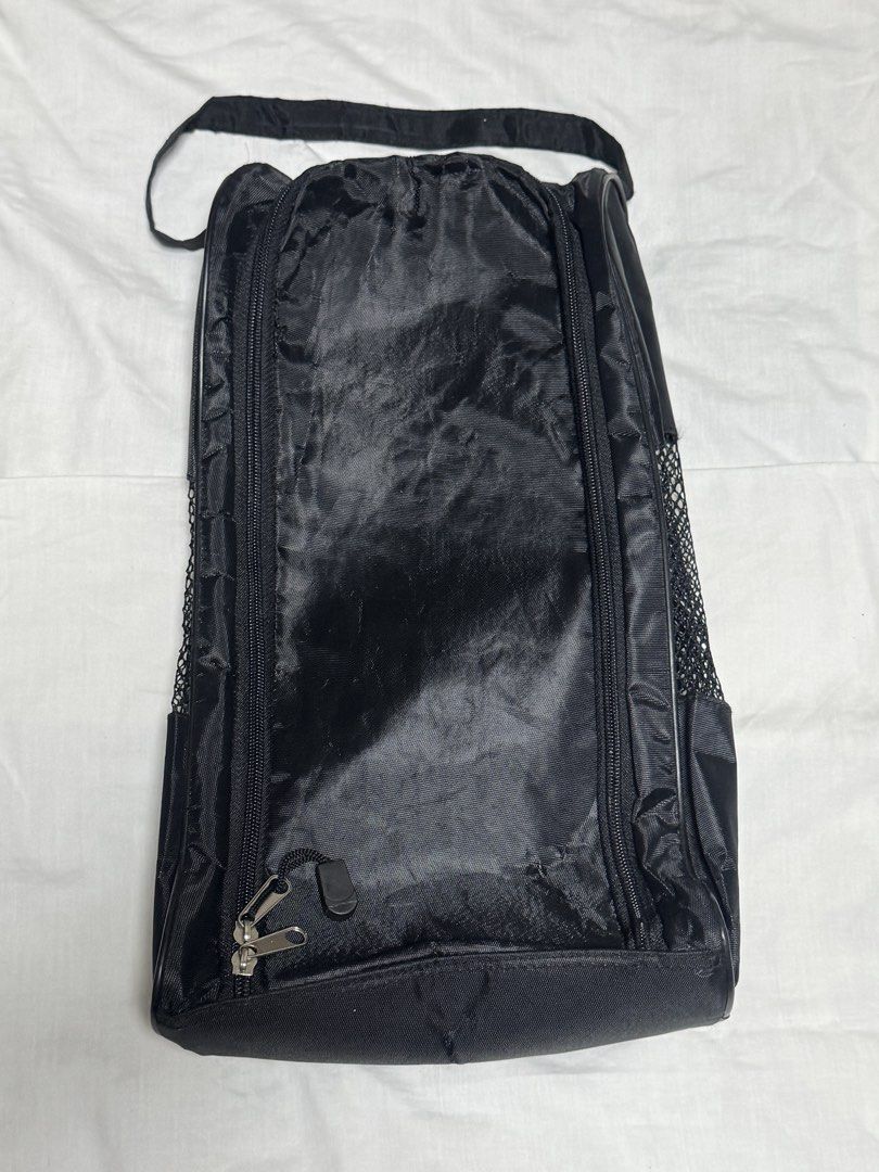 Shoe Bag (Category: Slippers & Slides) located in Muntinlupa City. Submitted by criseelee (Listing ID 1467138728, Image 1). Description: Via jnt courier.