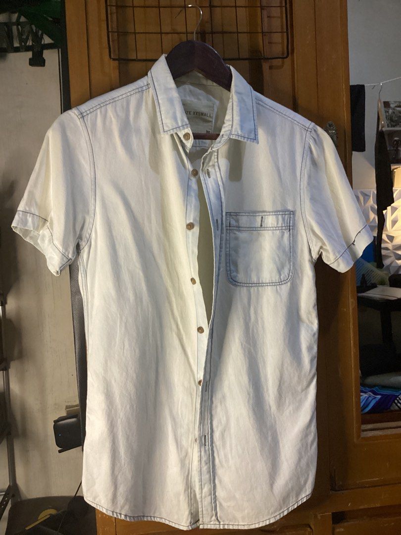 -COD Available- Short sleeve button down denim shirt white XXS (Category: Luxury Apparel) located in San Miguel. Submitted by jsibarra (Listing ID 1467066752, Image 1). Description: Cotton On Polo XS on tag Length: 29 inches Width: 18.5 inches 💵 99 Meetup around San Miguel Bulacan Metro Bayan Delivery via J&T (Buyer shoulders shipping fee).