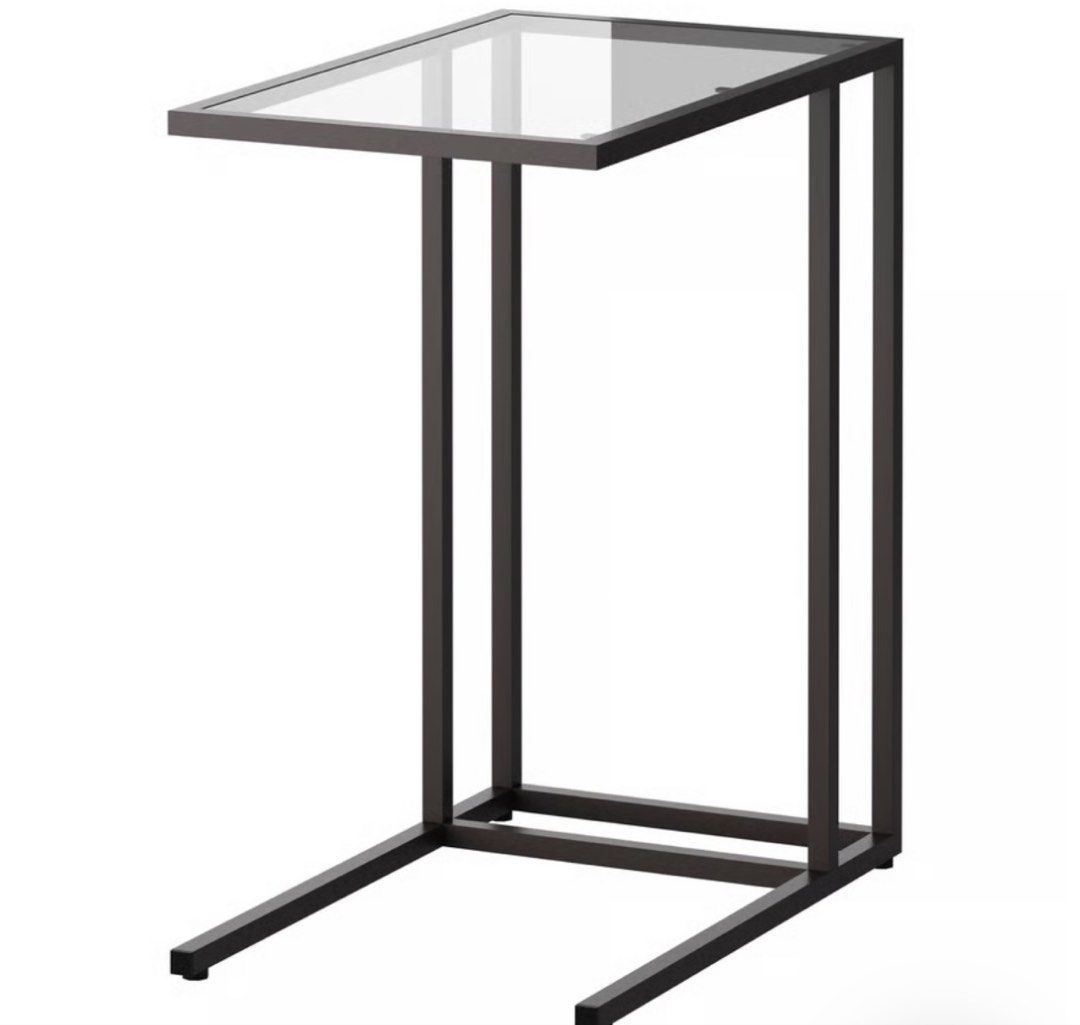 Side Table (Category: Tables & Sets) located in Singapore. Submitted by taka.m (Listing ID 1467056085, Image 1). Description: 📍 Pickup location: Buona Vista.