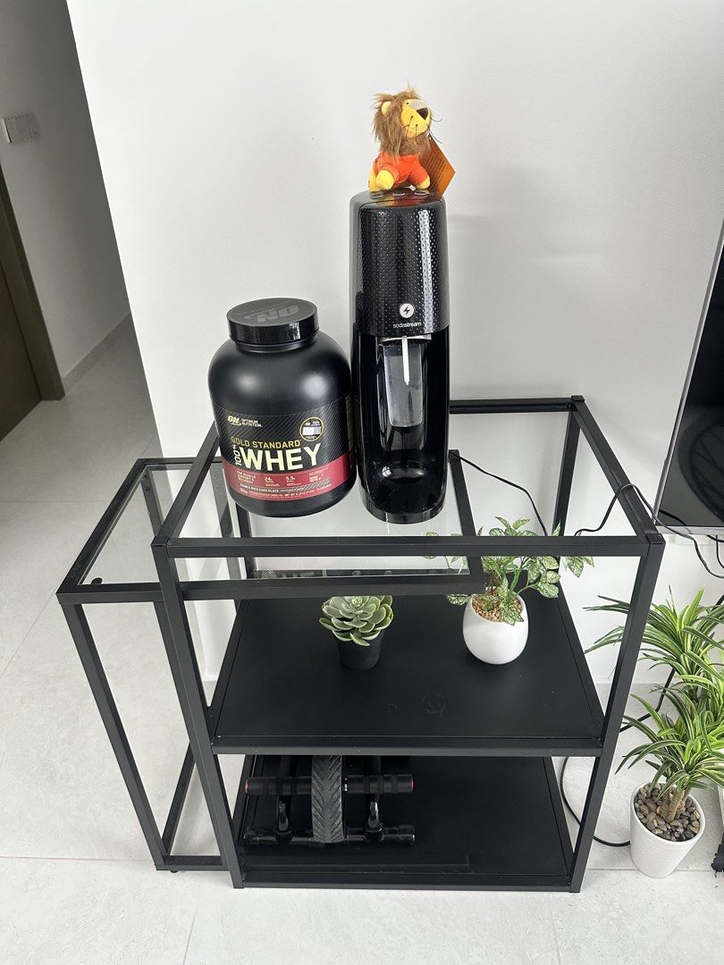 Side Table (Category: Tables & Sets) located in Singapore. Submitted by taka.m (Listing ID 1467056085, Image 2). Description: 📍 Pickup location: Buona Vista.