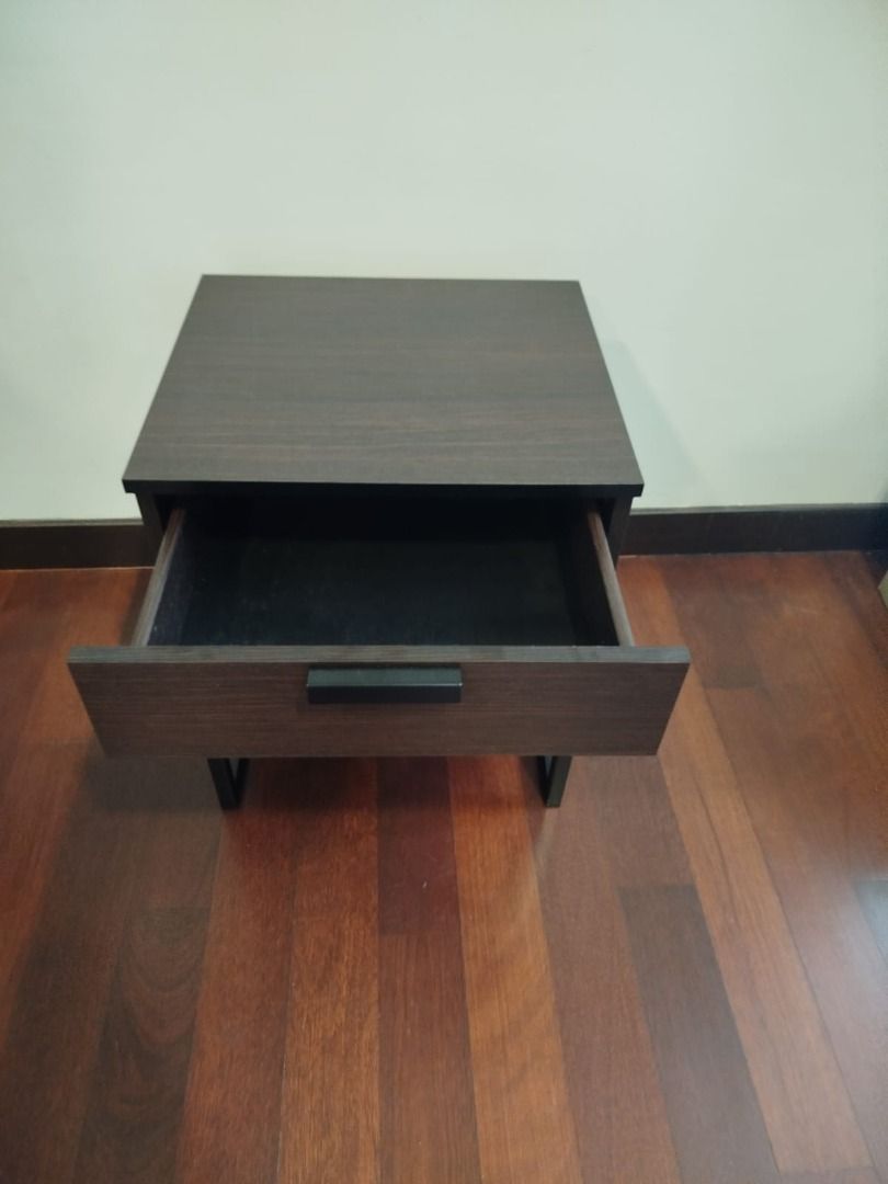 Side Table Code:ST-27 (Category: Shelves, Cabinets & Racks) located in Petaling Jaya. Submitted by micron1786 (Listing ID 1467061307, Image 2). Description: [**Price above DOES NOT INCLUDE of delivery & Installation**] H 540mm W 450mm D 400mm Code :ST-27 Available :4 Condition : Goods We are specialist in BUY or SELL New/Used Home Furniture or Office Equipment [ Micron Furniture Trading sdn bhd ] 20 , Jalan PJS 3/46 , Sri Manja Square , Taman Sri