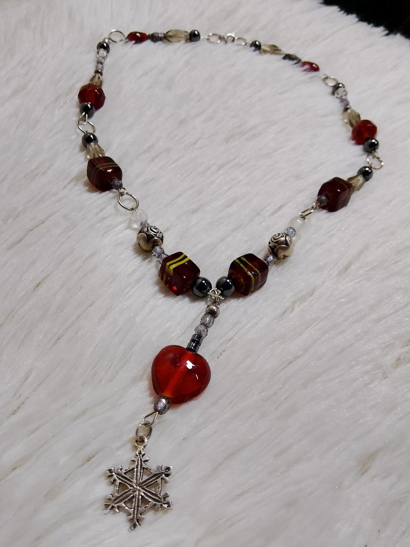 Silver (Category: Necklaces) located in Manila. Submitted by jym008 (Listing ID 1467087443, Image 3). Description: silver mga spacer natural stone and glass handmade silver ginamit na wire. 900+sf loc manila.