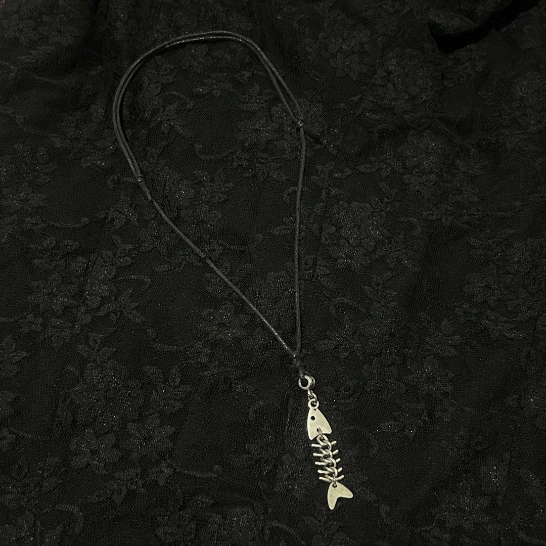 silver fish bone necklace (Category: Jewelry) located in Manila. Submitted by sophialeigh (Listing ID 1467163486, Image 1). Description: - handmade - adjustable 🏷️ alt goth punk grunge y2k vkei accessories jewelry .