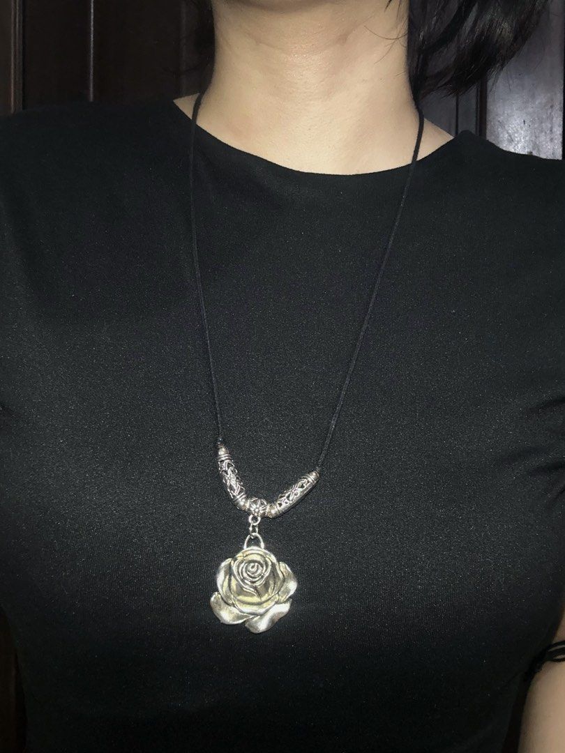 silver rose steel necklace (Category: Necklaces) located in Manila. Submitted by sophialeigh (Listing ID 1467163483, Image 2). Description: - handmade - 100 each - adjustable 🏷️ alt goth punk grunge y2k vkei accessories jewelry .
