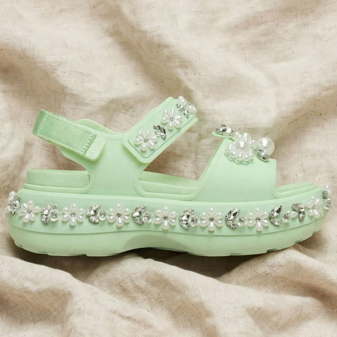 Simone Rocha - Jade (Category: Wedges) located in Rizal. Submitted by hiraya16 (Listing ID 1467084051, Image 3). Description: W5/W6/W7/W8/W9/W10 Pre order - DM for details.