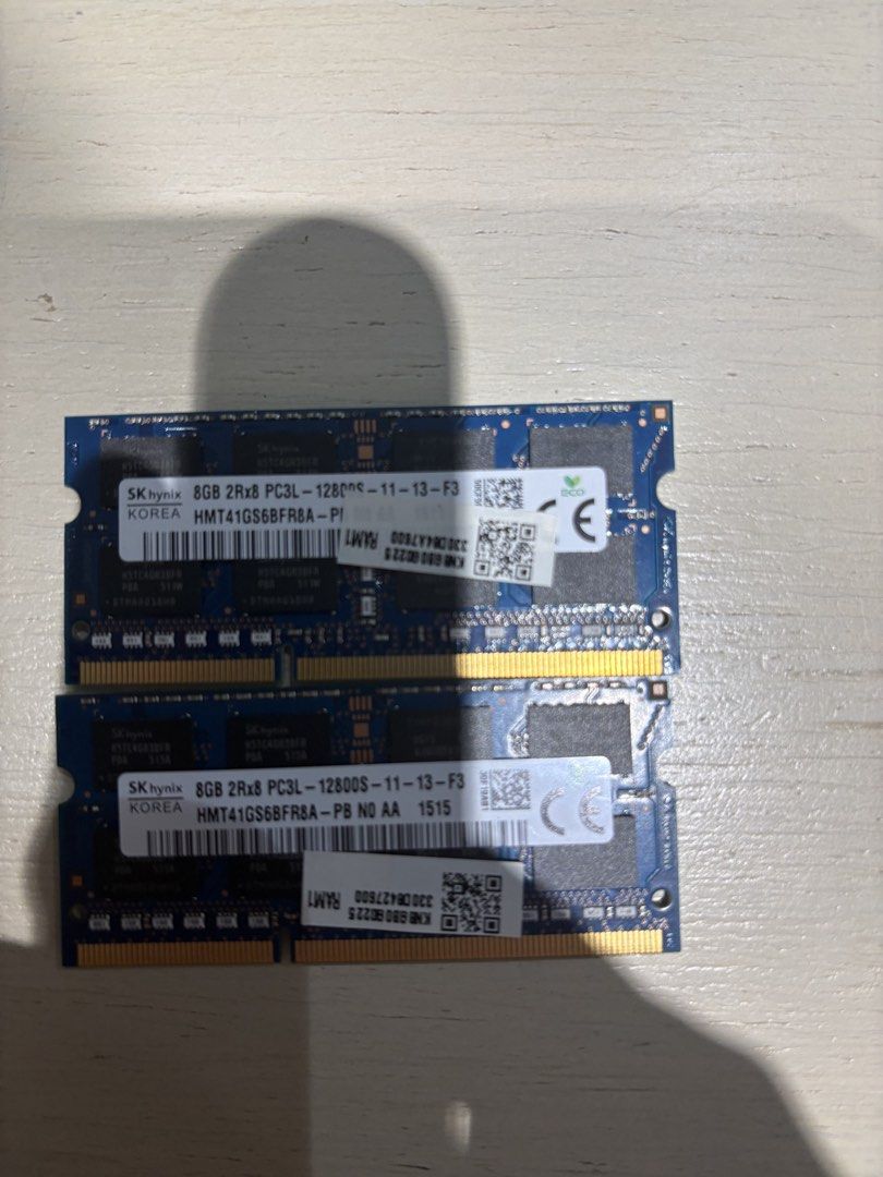 SK hynix 8GB DDR3L 1600MHz 筆電 RAM （分類：電腦周邊產品）位於 Hong Kong。 由 nick23753498 提交（商品編號 1467038370，圖片 1）。簡介： SK hynix 8GB 2Rx8 PC3L-12800S-11-13-F3 筆電記憶體兩條，規格一樣，可以行雙通道。升級換下來嘅，拆之前正常用到。適合想幫舊Notebook或Mini PC加記憶體嘅朋友，即買即用。 $100 1條。