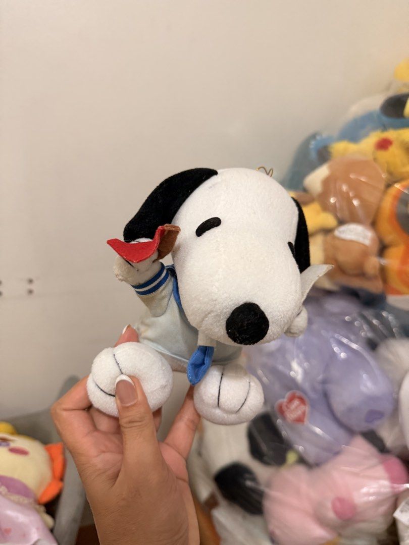 Snoopy peanuts plush toy (Category: Plushies & Soft Toys) located in Quezon City. Submitted by cookiecreammm (Listing ID 1467163252, Image 3). Description: Issue- with stains.