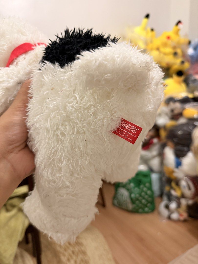 Snoopy Plush Toy (Category: Plushies & Soft Toys) located in Quezon City. Submitted by cookiecreammm (Listing ID 1467144607, Image 3). Description: .