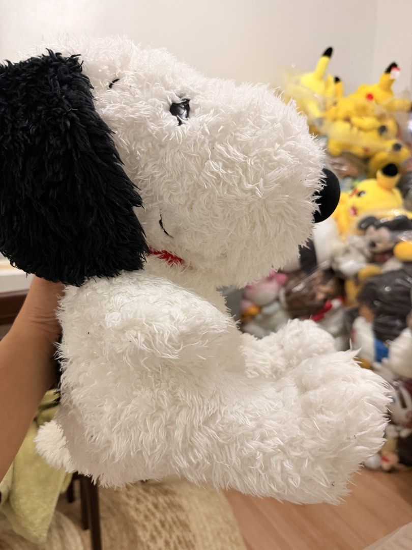 Snoopy Plush Toy (Category: Plushies & Soft Toys) located in Quezon City. Submitted by cookiecreammm (Listing ID 1467144607, Image 2). Description: .