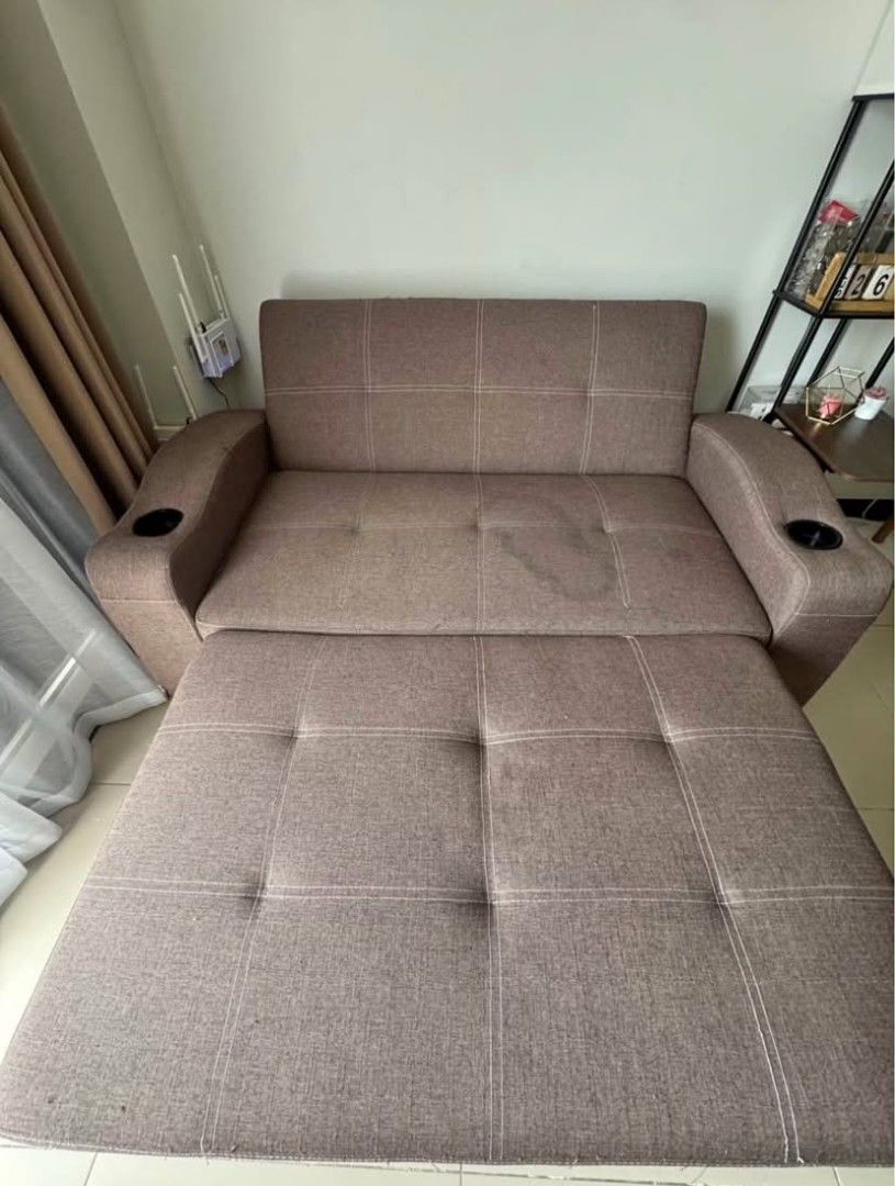 Sofabed brown (Category: Sofas) located in Manila. Submitted by warmcrystal_e4d342 (Listing ID 1467085728, Image 1). Description: Sofabed in good condition issues: stains pick up or lalamove.