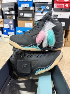 (Category: ) located in . Submitted by khai.uasneakers (Listing ID 1467152576, Image 1). Description: .