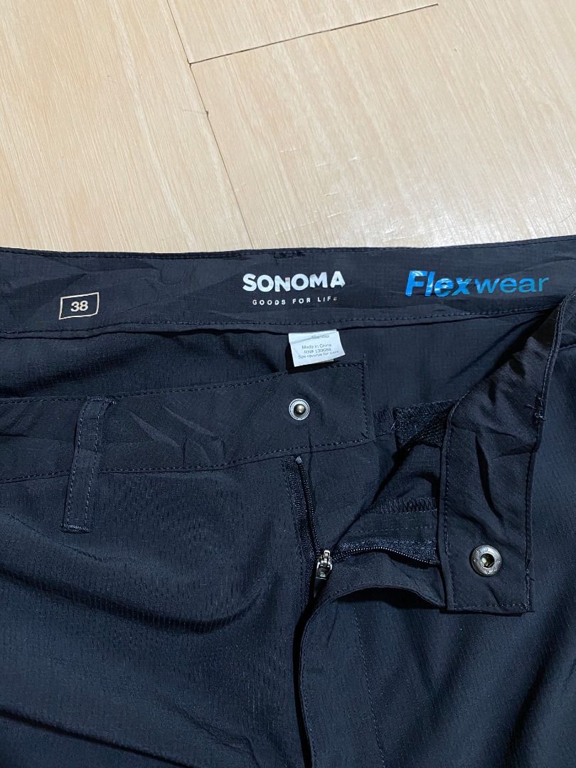Sonoma Active Flexwear Shorts (Category: Shorts) located in Cadiz. Submitted by davidspothead (Listing ID 1467142098, Image 3). Description: Size 38 on tag Length 21.5" Good as new.