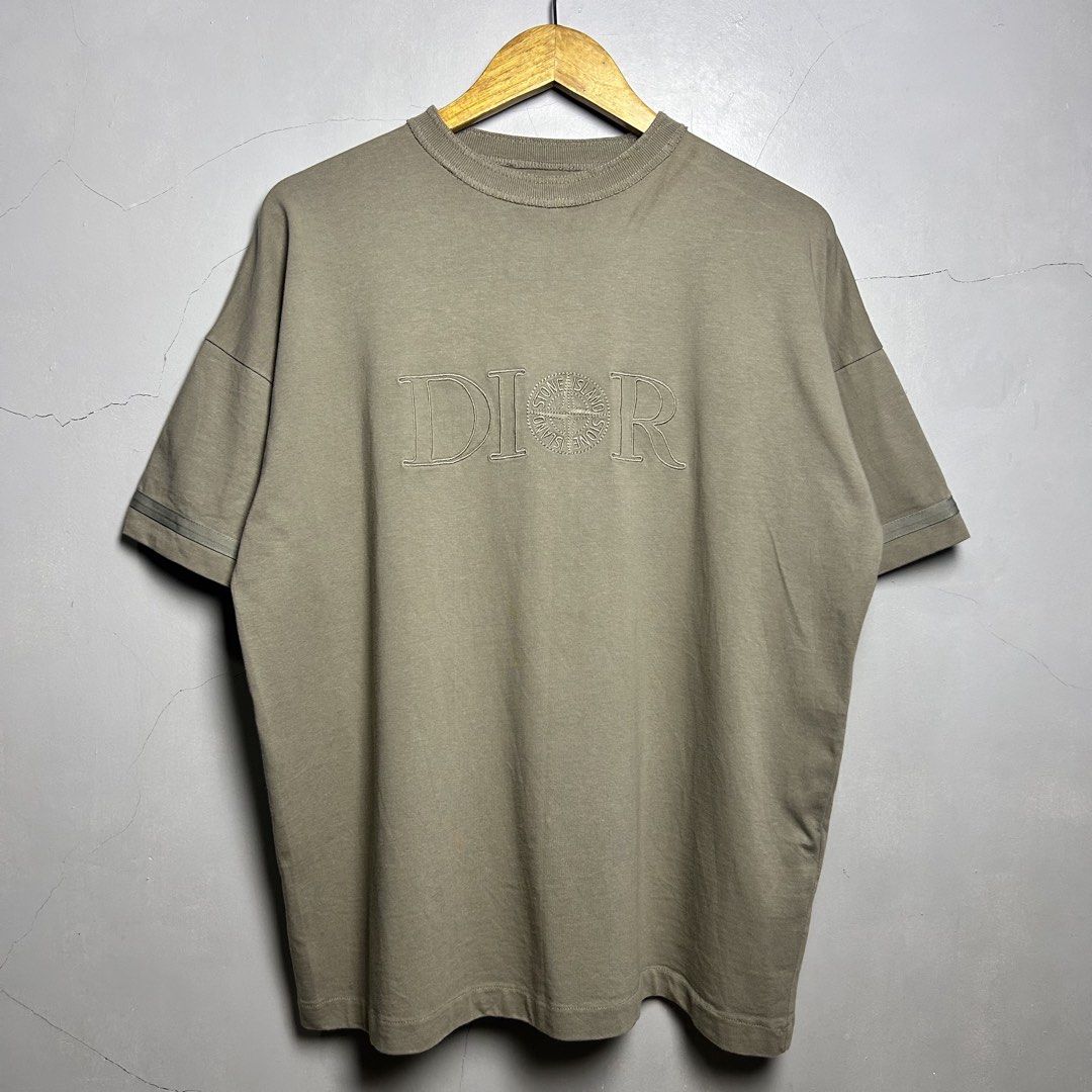 STONE ISLAND COLLAB DIOR SHIRT (Category: Tshirts & Polo Shirts ) located in Bacolod City. Submitted by thrifth_to_the_gems (Listing ID 1467144841, Image 1). Description: STONE ISLAND COLLAB DIOR SHIRT SMALL ON TAG DIMES:21x25 AS NEW CONDITION 9.8/10 COLOR RATE COMPLETE TAGS NO ISSUE.