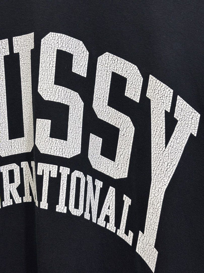 Stussy Arc crack print design (Category: Activewear) located in Taytay. Submitted by leanmark103093 (Listing ID 1467121908, Image 2). Description: STUSS¥ Crack print design Tee Medium on tag W22 L28 Excellent Condition No issue 📩📩📩📩.