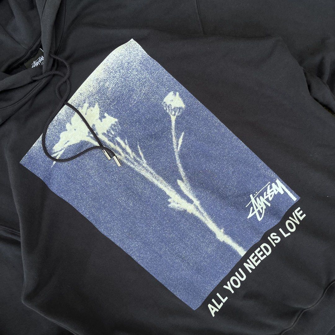 Stussy Hoodie Off (Category: Hoodies) located in Nagcarlan. Submitted by swiftgem-d189 (Listing ID 1467028223, Image 2). Description: Pm for more details!.