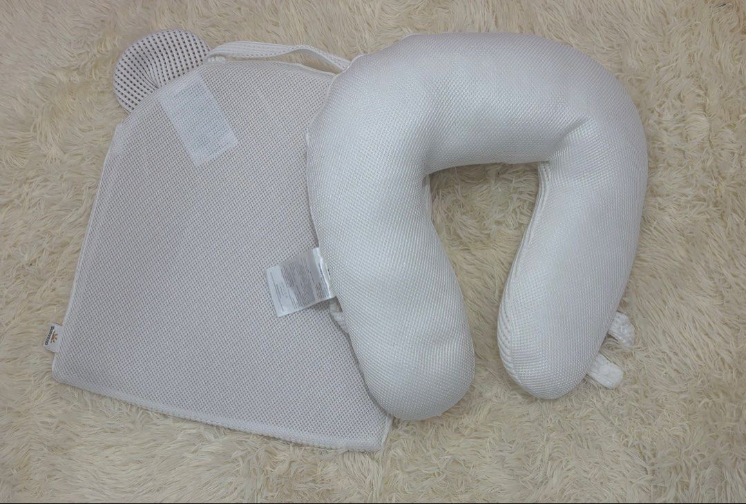 Sunveno Multifunctional Baby Cushion White Mesh (Category: Cots & Cribs) located in Santa Cruz. Submitted by zellethrifts (Listing ID 1467153097, Image 3). Description: • Original Sunveno 15 degree • Unused • 0-12 months • In excellent condition 🚚 Shipping via J&T only 📦 Shipping fee to be shouldered by buyer 💳 Mode of payment: GCash 📍 Santa Cruz, Laguna.