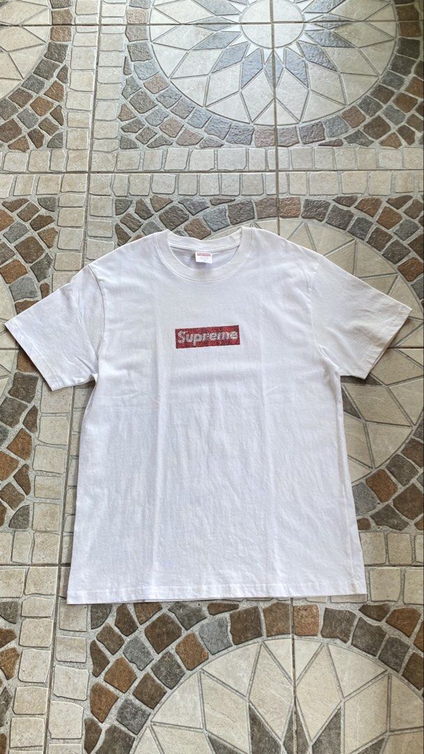 Supreme x swarovski (Category: Formal Shirts) located in San Juan City. Submitted by dripvault_ph (Listing ID 1466991409, Image 2). Description: .
