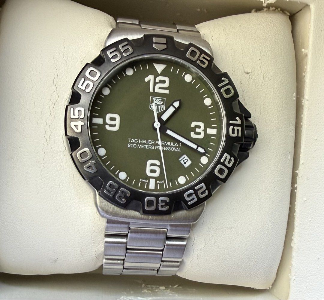 Tag heuer f1 Green Dial (Category: Luxury Watches) located in Quezon City. Submitted by pedro_demain (Listing ID 1467119412, Image 1). Description: Tag heuer f1 green dial Wah1113 model 41mm quartz With box & manual only 9/10 condition Qc & Bgc area 09955225741.