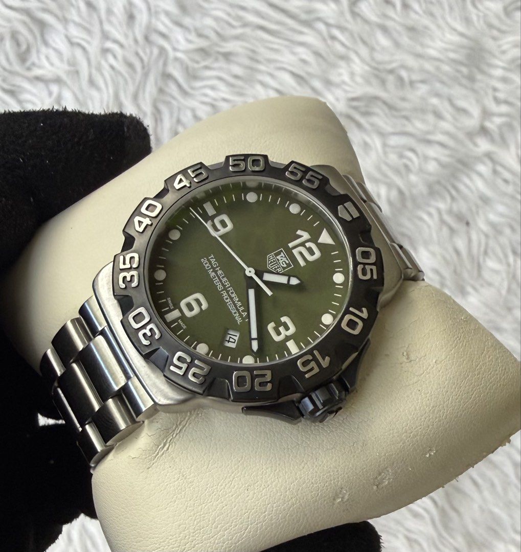 Tag heuer f1 Green Dial (Category: Luxury Watches) located in Quezon City. Submitted by pedro_demain (Listing ID 1467119412, Image 2). Description: Tag heuer f1 green dial Wah1113 model 41mm quartz With box & manual only 9/10 condition Qc & Bgc area 09955225741.