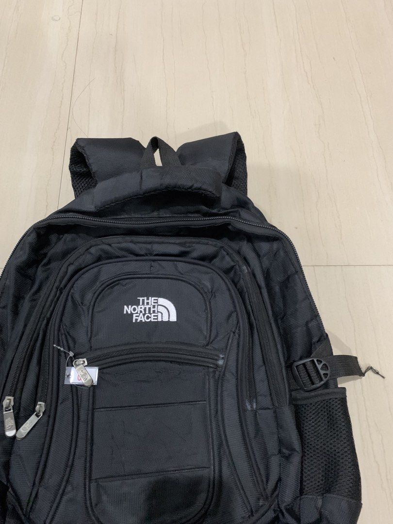 The North Face Backpack (Category: Luxury Bags & Wallets) located in Quezon. Submitted by dr.wengfinds (Listing ID 1467107378, Image 2). Description: 20liters.