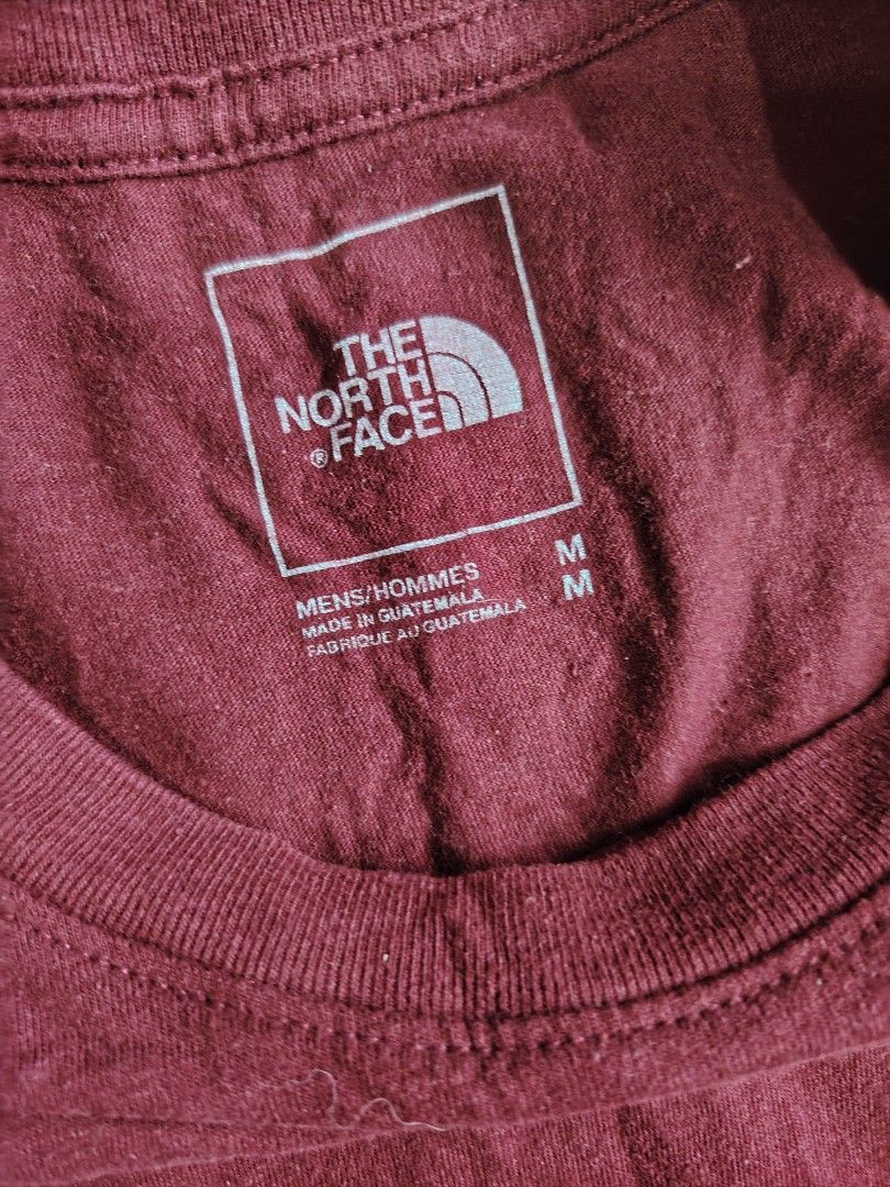 The North Face Men’s Maroon Long Sleeves (Category: Coats, Jackets and Outerwear) located in Marikina City. Submitted by kingdrel (Listing ID 1467021766, Image 3). Description: The North Face Men’s Maroon Long Sleeves W 20 L 29 VERYGOOD CONDITION NO ISSUE COLORATE 9.5-10.