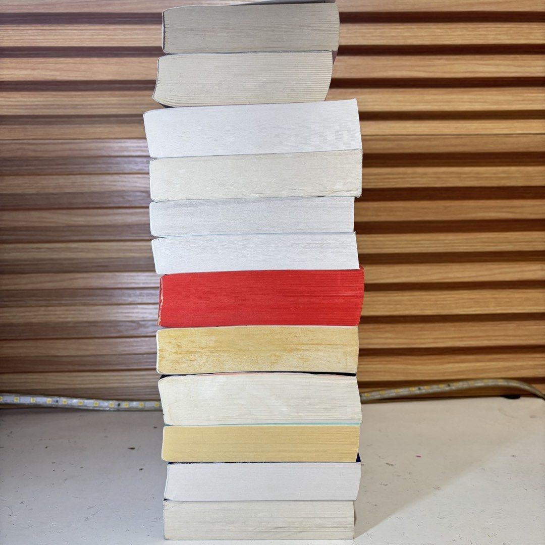 The Silent Patient MMPB (Category: Storybooks) located in Cebu City. Submitted by preloved.palette (Listing ID 1467059944, Image 3). Description: .