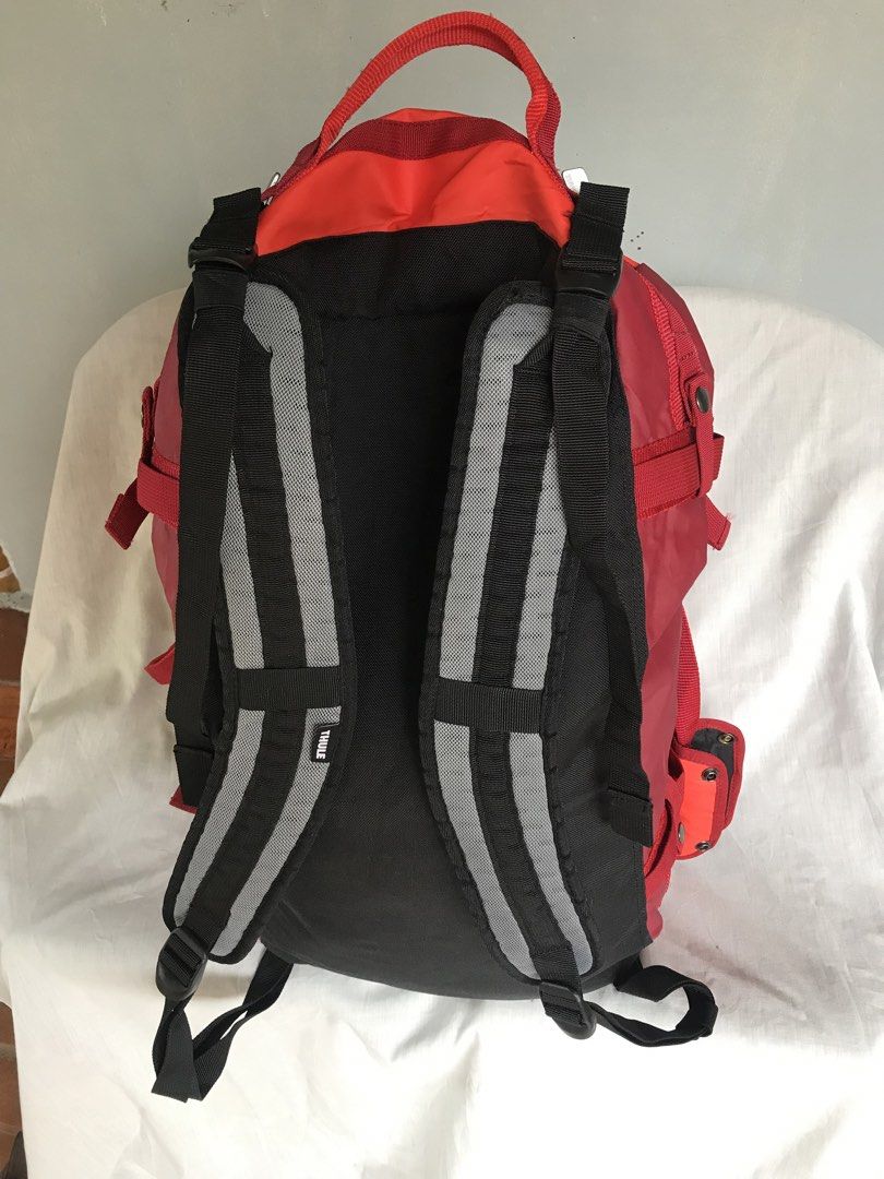 THULE CHASM 40 Liters Backpack / Duffel (Category: Backpacks) located in San Fernando. Submitted by ramjames18 (Listing ID 1467081936, Image 3). Description: •THULE CHASM 40 Liters Backpack / Duffel 🔥 -Excellent Condition -9.+/10 Color Rate -40 Liters / 2 in 1 Design (Backpack / Duffel) -Wide Mouth opening makes it easy to pack /Weather Resistant / Internal Organization -See First pic for the reference for the actual size Pm sa interested! 📥.