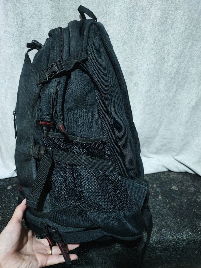 Timberland Backpack (Category: Backpacks) located in Baguio. Submitted by jayrgijc52758 (Listing ID 1466979145, Image 2). Description: Timberland multipocket backpack Large size With shoe compartment Has washable/wipeable dirts 1500.