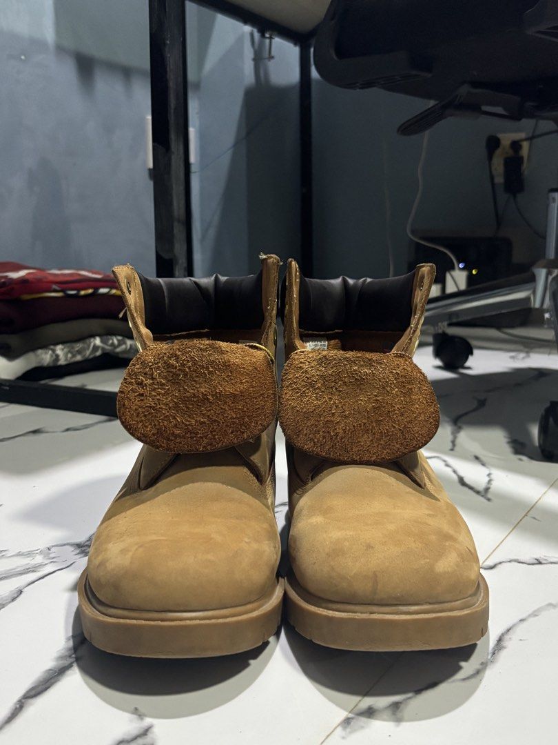 Timberland Boots (Off) (Category: Boots) located in Laoag. Submitted by sean_v1dal (Listing ID 1467132387, Image 3). Description: Price can be negotiated. Size: US 9.5 Men's Issues: Sole heel drag (As shown in slide 5) RFS: Too big for me.