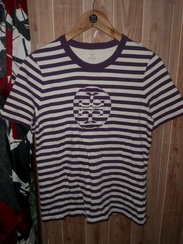 TORY BURCH (Category: Shirts) located in Taguig. Submitted by clothingselection (Listing ID 1467051177, Image 1). Description: PTPA TORY BURCH 18.5 X 25 VERYGOOD CONDITION NID WASH FRESH FROM BALE.