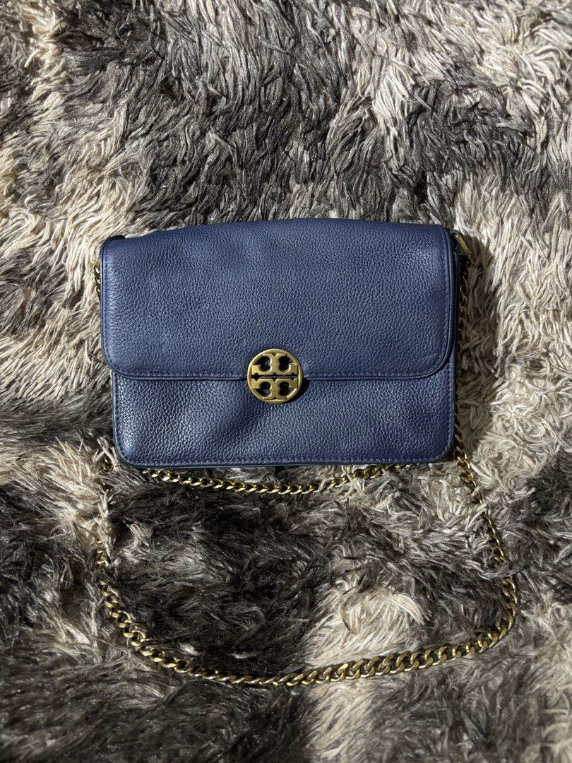 TORY BURCH CHELSEA CHAIN BAG (Category: Luxury Bags & Wallets) located in Valenzuela. Submitted by secret_closet_ph (Listing ID 1467063348, Image 1). Description: TORY BURCH CHELSEA CHAIN BAG AUTHENTIC RANK A-AB SIGN OF USE, STILL PRESENTABLE 2,500 PESOS.