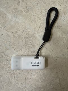 Usb flash drive For Sale | Buy 500+ Usb flash drive online | Carousell ...