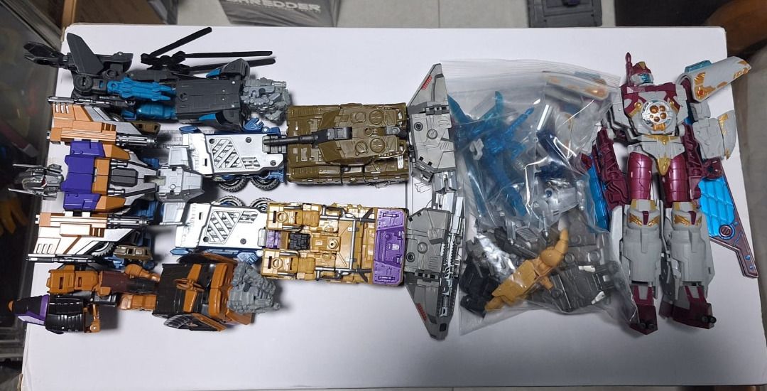 Transformers (Category: Toy Figures) located in Singapore. Submitted by scgoh1980 (Listing ID 1467099664, Image 2). Description: Selling as a set only Titan return Seaspray Power of the Primes Windcharger War for Cybertron 2 pack: Skywrap and Thundercracker War for Cybertron Soundwave, Laserbeak, Ravage (Soundwave's hips discolor) War for Cybertron Shockwave (Shockwave's hips discolor) Combiners Wars Bruticus (Takara Tomy version) + upgrade kit L
