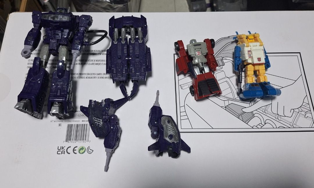 Transformers (Category: Toy Figures) located in Singapore. Submitted by scgoh1980 (Listing ID 1467099664, Image 3). Description: Selling as a set only Titan return Seaspray Power of the Primes Windcharger War for Cybertron 2 pack: Skywrap and Thundercracker War for Cybertron Soundwave, Laserbeak, Ravage (Soundwave's hips discolor) War for Cybertron Shockwave (Shockwave's hips discolor) Combiners Wars Bruticus (Takara Tomy version) + upgrade kit L